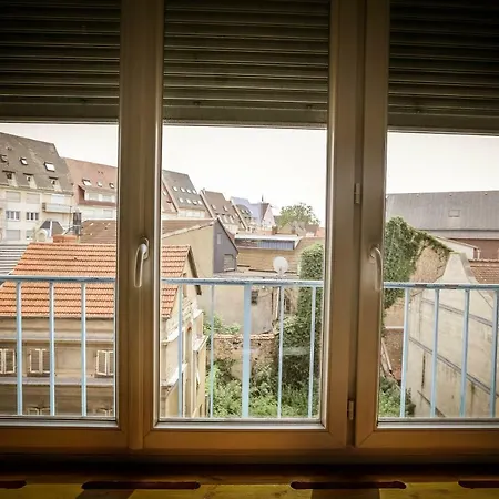 Chez Charlotte L'énigme Des 4 Coffres Apartamento Colmar